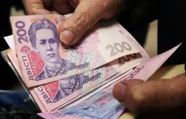 Оставят с протянутой рукой: в Украине сократят выплаты пенсионерам