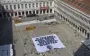 Жители Венеции протестуют против роскошной свадьбы Безоса