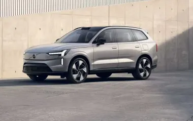 Volvo EX90 приїхав в Україну: як виглядає і чим вражає новий електричний флагман