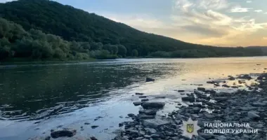 На Тернопольщине в Днестре утонул дедушка, спасавший внука