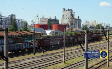 Occupants urgently preparing port for receiving military cargo in Mariupol - Andriushchenko. VIDEO+PHOTOS