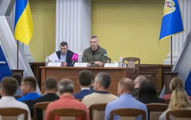 Політика не повинна переважати і спричиняти хаос в управлінні містом, - Кличко