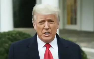 Чи справді Трамп може залишити Європу без інтернету? Всі правда про "вимикач зв'язку" президента США