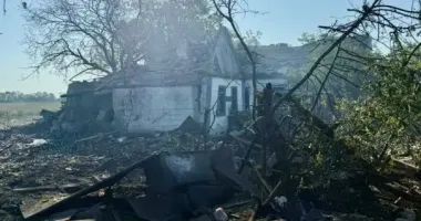 Окупанти скинули авіабомбу на Запорізьку область: постраждав чоловік