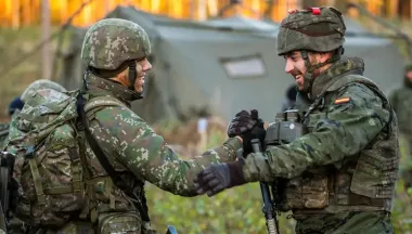 Более триллиона долларов в год на войну: как НАТО готовится к нападению России