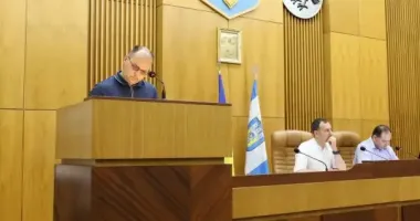 Заборонити аборти та збільшити виплати на дітей, - офіційне звернення до Кабміну