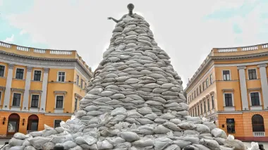 В Одесі пролунали вибухи: місто атакують безпілотники