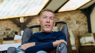 Друг Гусакова тікав від поліції й "прокатав" оперативника на капоті, його затримали – джерела