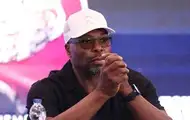 Тренер Дюбуа обличил Усика в комедианстве и сказал, что раскусил его