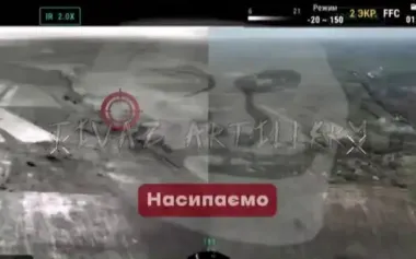 Our artillerymen accurately targeted column of enemy armoured vehicles and enemy personnel. VIDEO