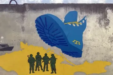 "Бояться добрих дронів": у тимчасово окупованому Криму підняли в повітря гелікоптери
