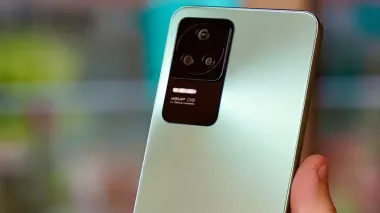 С этими телефонами Xiaomi можно прощаться: почему 12 популярных моделей придется отправить на свалку