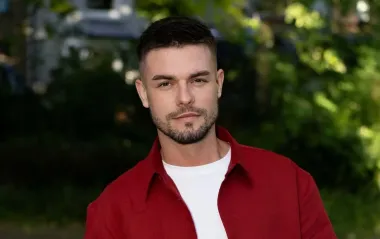 "Мій брат - інвалід через халатність лікарки": український співак розповів про трагедію в сім'ї