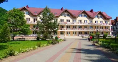 Пенсіонерам видають безкоштовно путівки в санаторій: хто та як може отримати