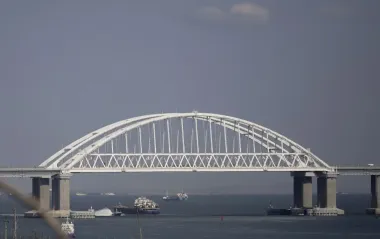 В Крыму могли уничтожить ЗРК С-400: спутники зафиксировали мощный пожар