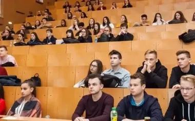 Vocational education students who started studying after age of 25 may lose right to deferment - media