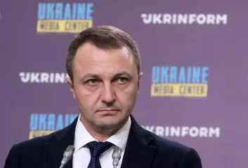 Верят в здравый смысл: нардепы предлагают не увольнять Кремня с должности языкового омбудсмена