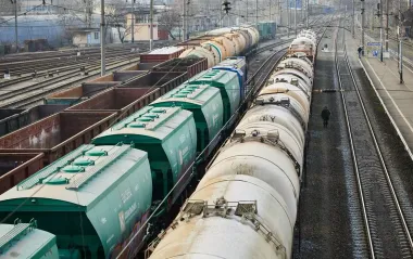 В Ровенской области грузовой поезд сошел с рельсов: УЗ меняет ряд маршрутов