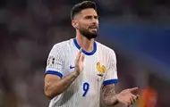 Великовозрастный лучший бомбардир Франции продолжит карьеру в Лилле