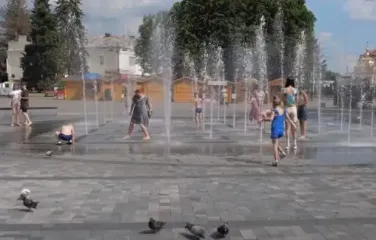 Готовьте купальники и доставайте вентиляторы: летняя погода возвращается в Украину