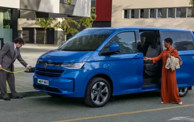 Volkswagen Transporter отримав нові електричні версії: ось як виглядають новинки