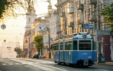 В Виннице запустили новый формат остановок: все виды транспорта будут на одной платформе