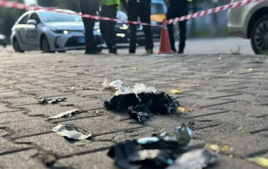 Російський дрон вдарив по Сумах: пошкоджені маршрутка та будинок