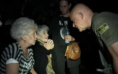 Дронова атака РФ по Одесі: з'явились фото наслідків влучання у багатоповерхівку