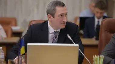 Компанія DIM звільнила маркетологиню, яка внесла 44 млн застави за Чернишова 