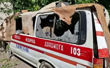 Occupiers attacked Kherson with drones in morning, leaving people wounded and medical facility damaged. PHOTOS