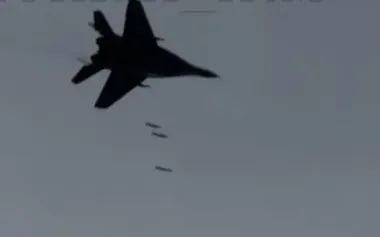 Ukrainian MiG-29 pilot destroys occupiers’ field command post in southern Ukraine with GBU-39 air bombs. VIDEO