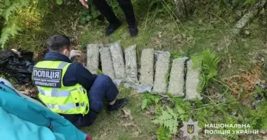 На Одещині ліквідували злочинну організацію, яка щомісячно заробляла 20 млн грн на наркоторгівлі