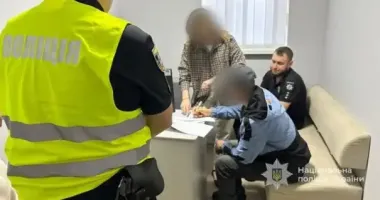 Массовое отравление шаурмой в Калиновке: работнику кафе сообщили о подозрении