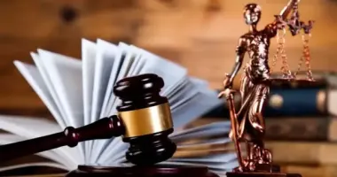 На Рівненщині судитимуть працівника СІЗО, якого втягнули в наркобізнес через романтичні стосунки з арештанткою