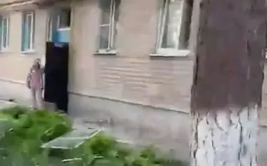 Russian woman inspects site of drone arrival in Rostov region and berates Ukrainians for attack: "Damn bitches, I hope you all die! Animals!". VIDEO