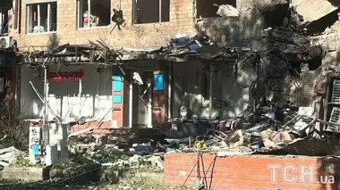 Київ пережив пекло: понад 500 ворожих цілей атакували місто, зафіксовано руйнування у шести районах — фото