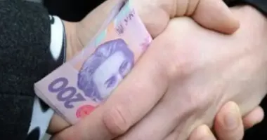На Тернопільщині посадовець міськради заробляв на лікуванні військовослужбовців