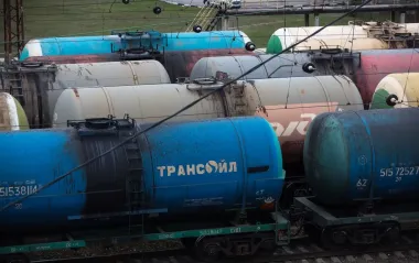 РНБО відбирає майно Росії: понад 1,5 тисячі вагонів стануть українські