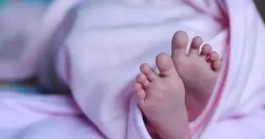 На Рівненщині жінці оголосили підозру у вбивстві немовляти: дитина загинула від асфіксії