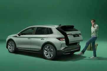 Абсолютный фаворит: эксперты назвали лучший автомобиль года (видео)