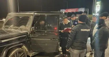 "Працевлаштування" для втечі: на Львівщині викрили схему для ухилянтів