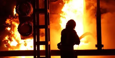 У різних регіонах Росії гримить потужна "бавовна" — відео