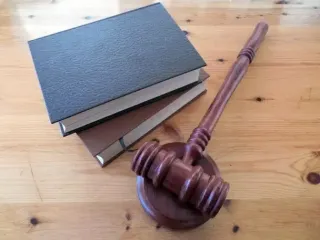 У Львові акушерка побила колегу в пологовому залі: чим все закінчилось
