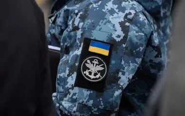 З Днем ВМСУ-2025: теплі побажання військовим морякам у листівках та привітаннях