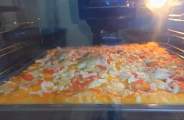 Отсутствие колбасы даже не почувствуете: какие продукты добавить в пиццу, чтобы сделать ее полезной