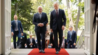Lithuanian and German presidents discuss stronger support for Ukraine and pressure on Russia