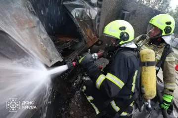 Вибух та пожежа у Києві: що відомо про наслідки (фото)