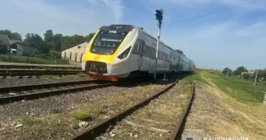 На Тернопільщині потяг травмував пенсіонерку