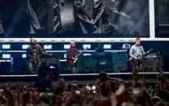Легендарная группа Oasis впервые за 16 лет вышла на сцену вместе