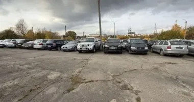 На Львівщині судитимуть зловмисників, які займались контрабандою авто під виглядом гуманітарної допомоги